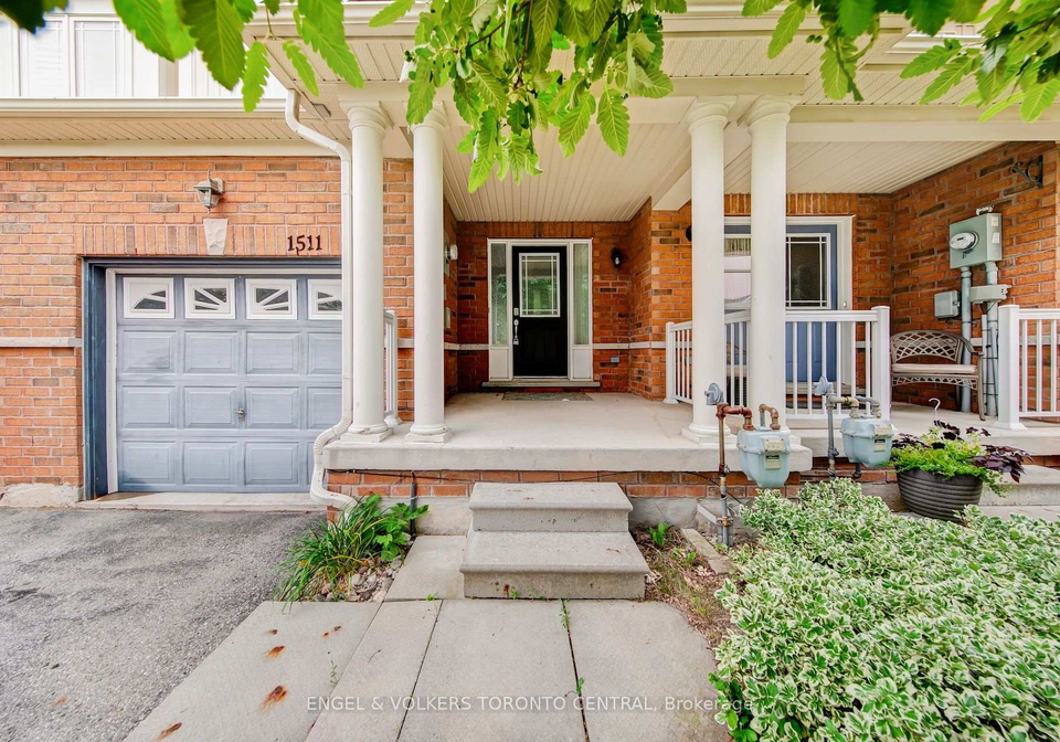 1511-glenbourne-drive-oshawa-ontario-e13596066