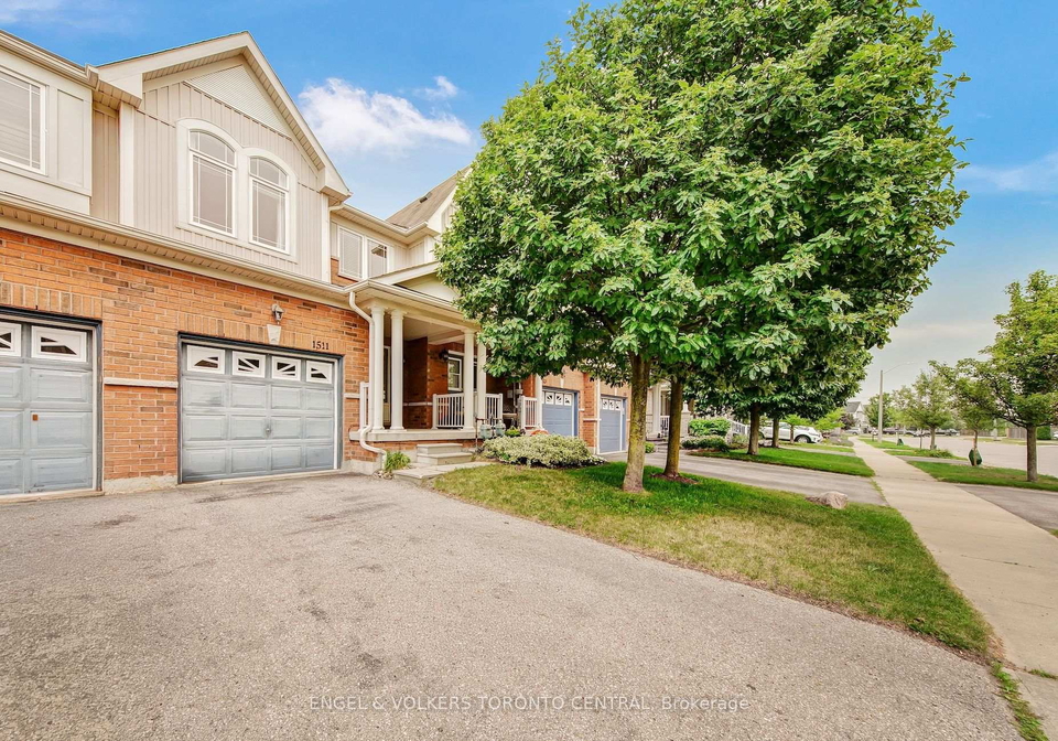 1511-glenbourne-drive-oshawa-ontario-e13596066