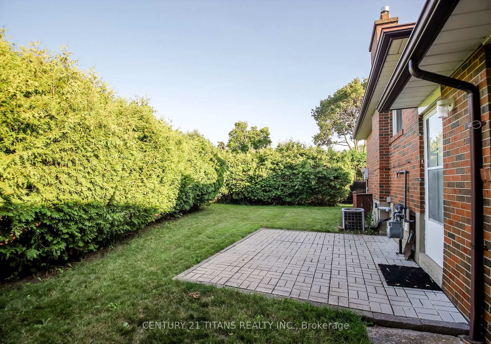9-minos-crescent-toronto-scarborough-ontario-e13596164