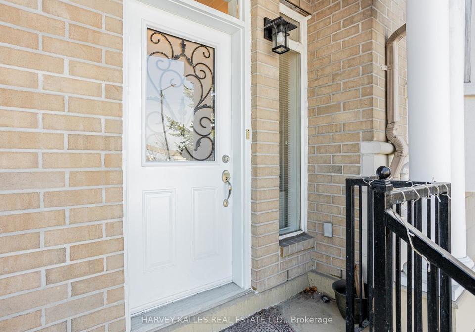 61-town-centre-court-toronto-scarborough-ontario-e13596518