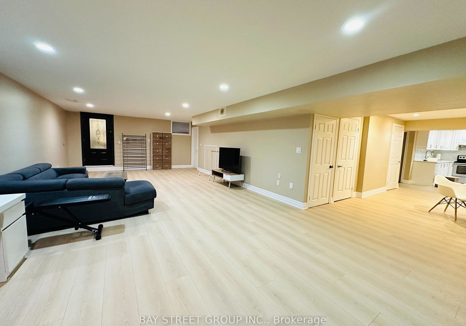 118-fairglen-avenue-toronto-scarborough-ontario-e13597044