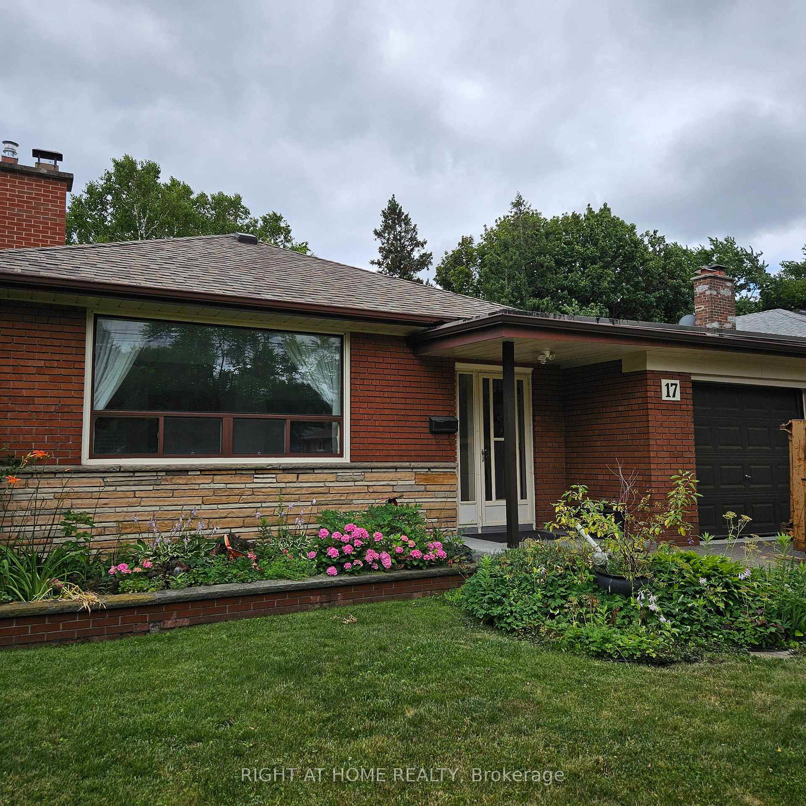 17-painted-post-drive-toronto-scarborough-ontario-e13597644