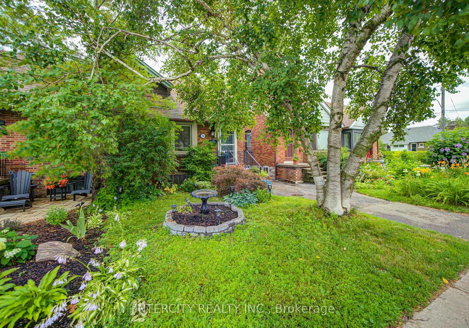 256-blantyre-avenue-toronto-scarborough-ontario-e13597794