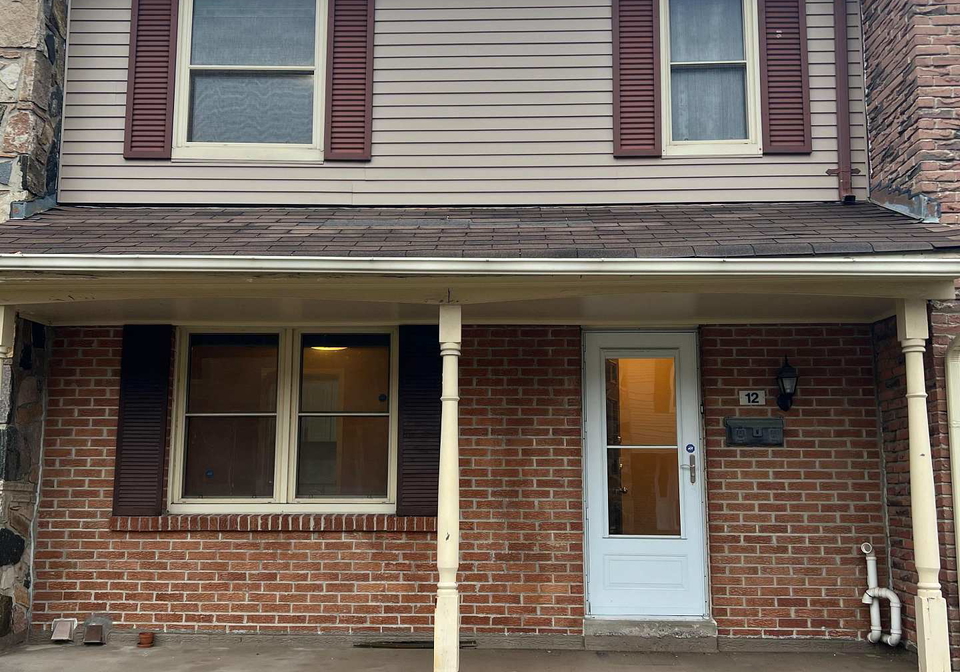 2051-bridletowne-circle-toronto-scarborough-ontario-e13598004