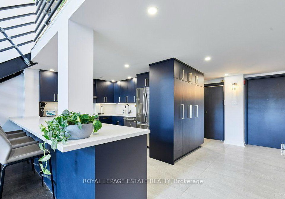 1173-dundas-street-e-toronto-toronto-ontario-e13599058