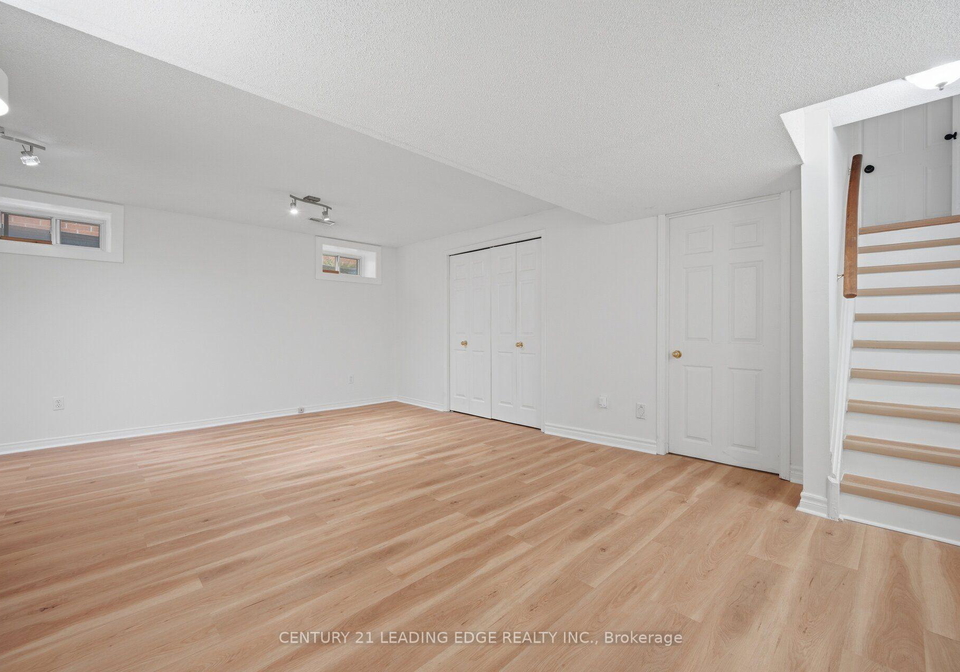 923-redbird-crescent-pickering-ontario-e13599964