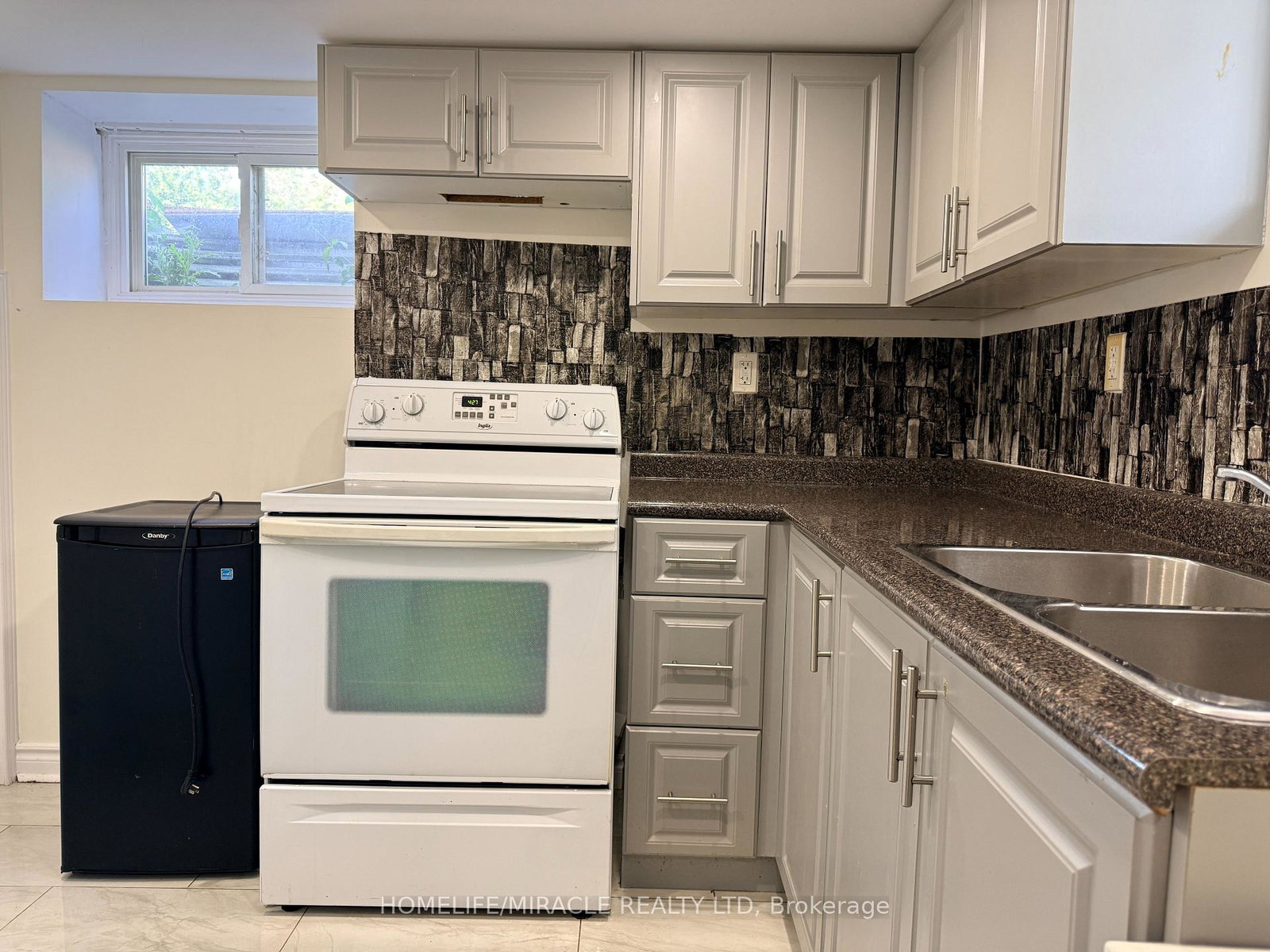 755-somerville-street-oshawa-ontario-e13600392