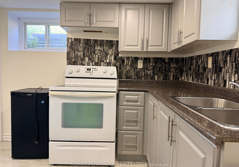 755-somerville-street-oshawa-ontario-e13600392