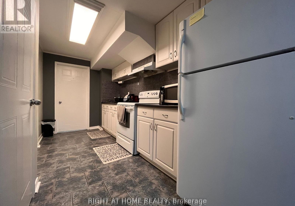 70-fairmeadow-place-whitby-ontario-e13600844