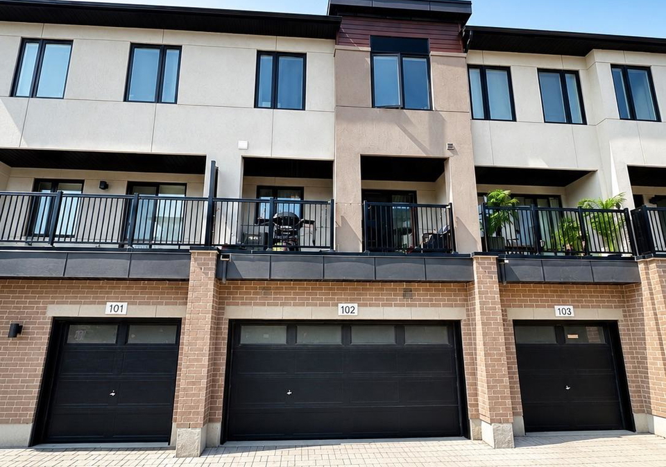 1695-dersan-street-pickering-ontario-e13600858