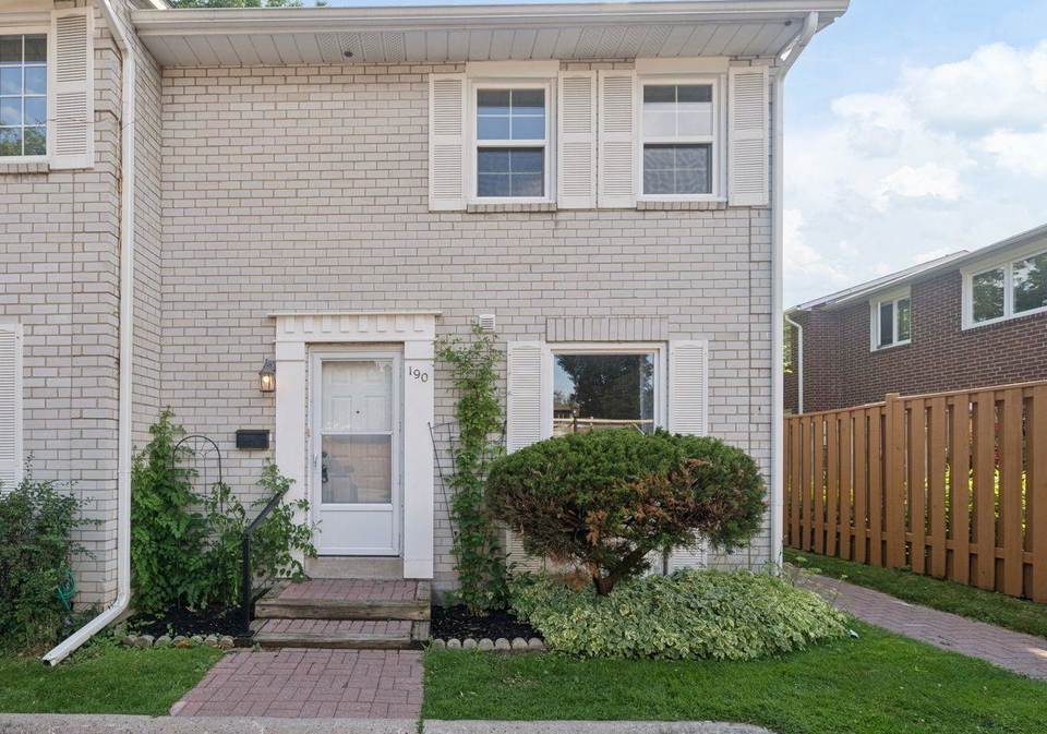 70-cass-avenue-toronto-scarborough-ontario-e13601764