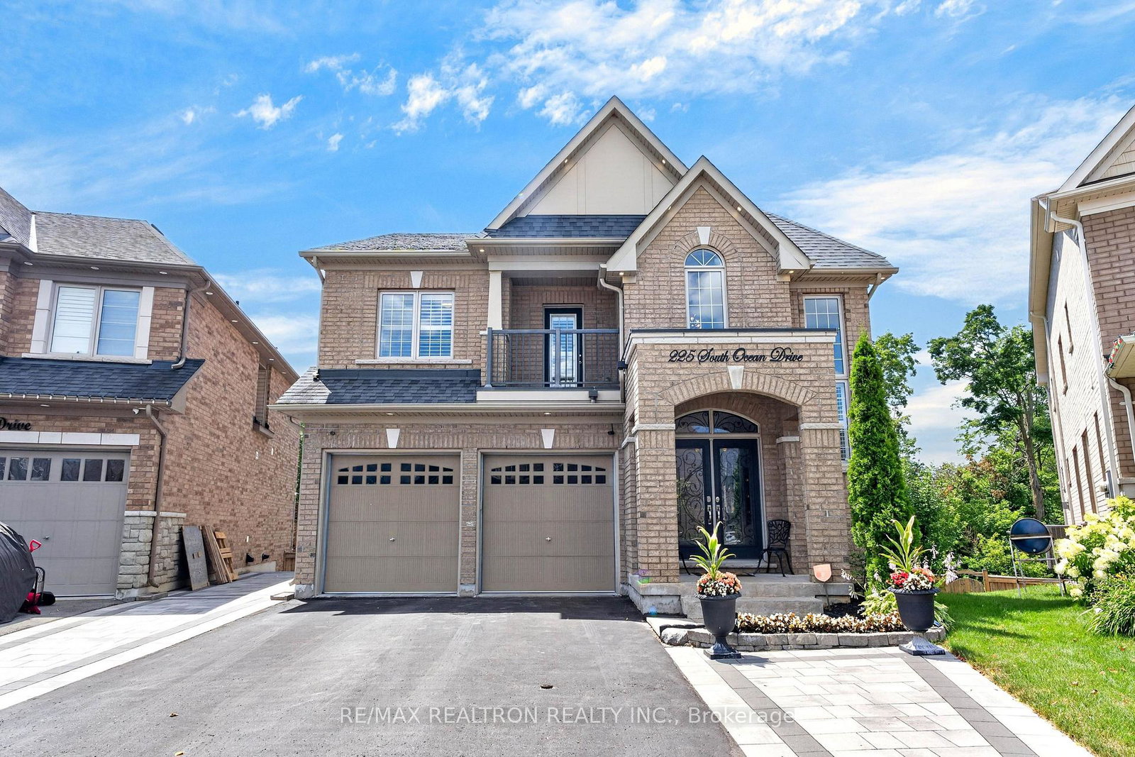 225-south-ocean-drive-oshawa-ontario-e13602204