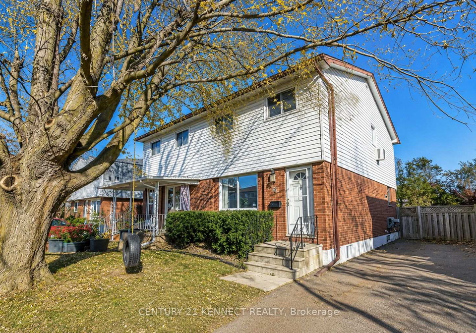 219-barkley-crescent-oshawa-ontario-e13602236