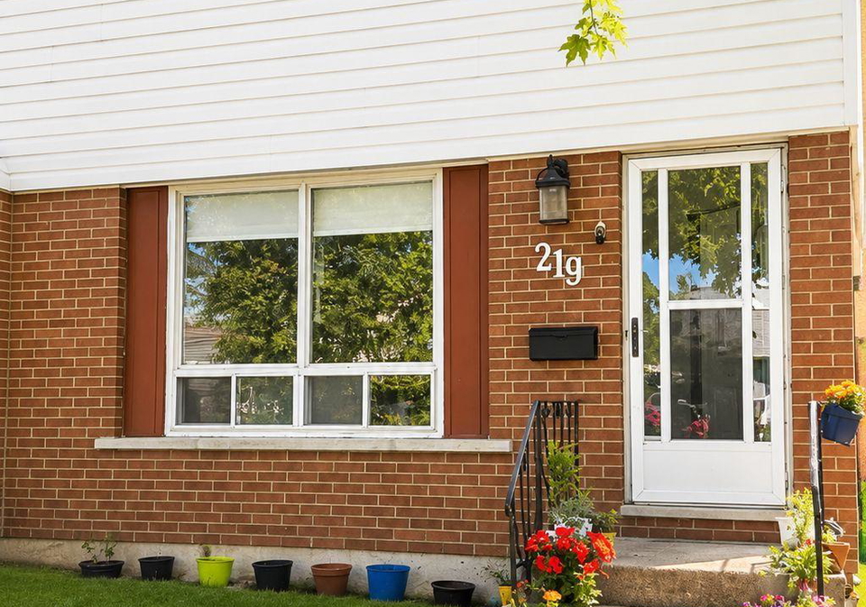 219-barkley-crescent-oshawa-ontario-e13602236