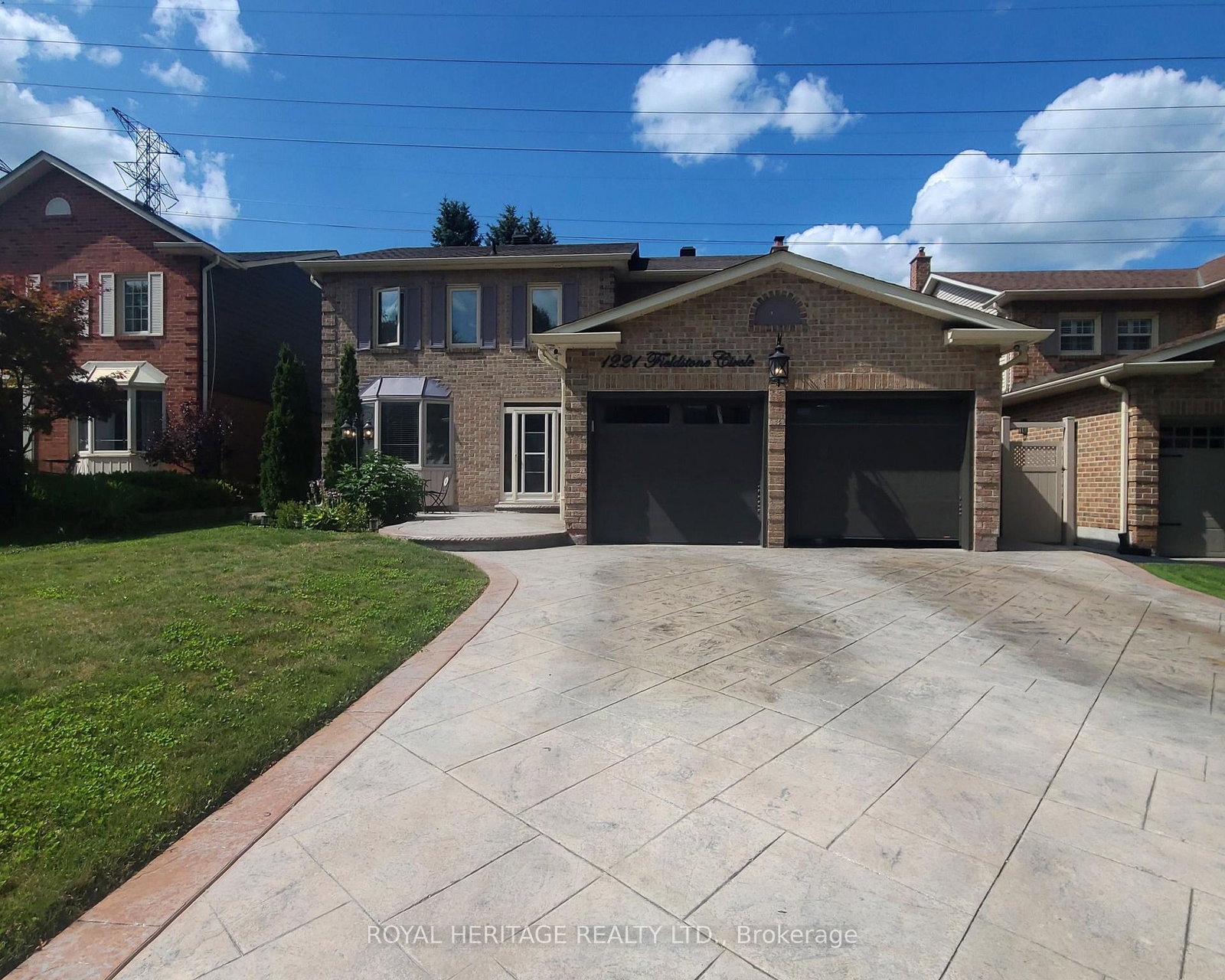 1221-fieldstone-circle-pickering-ontario-e13602592