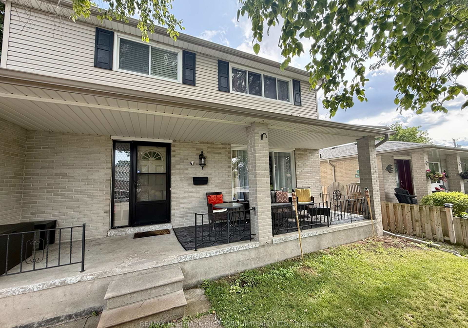 906-cecylia-court-pickering-ontario-e13602610