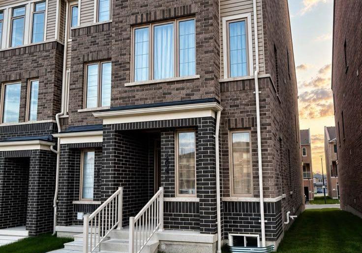 2844-whites-road-pickering-ontario-e13603738