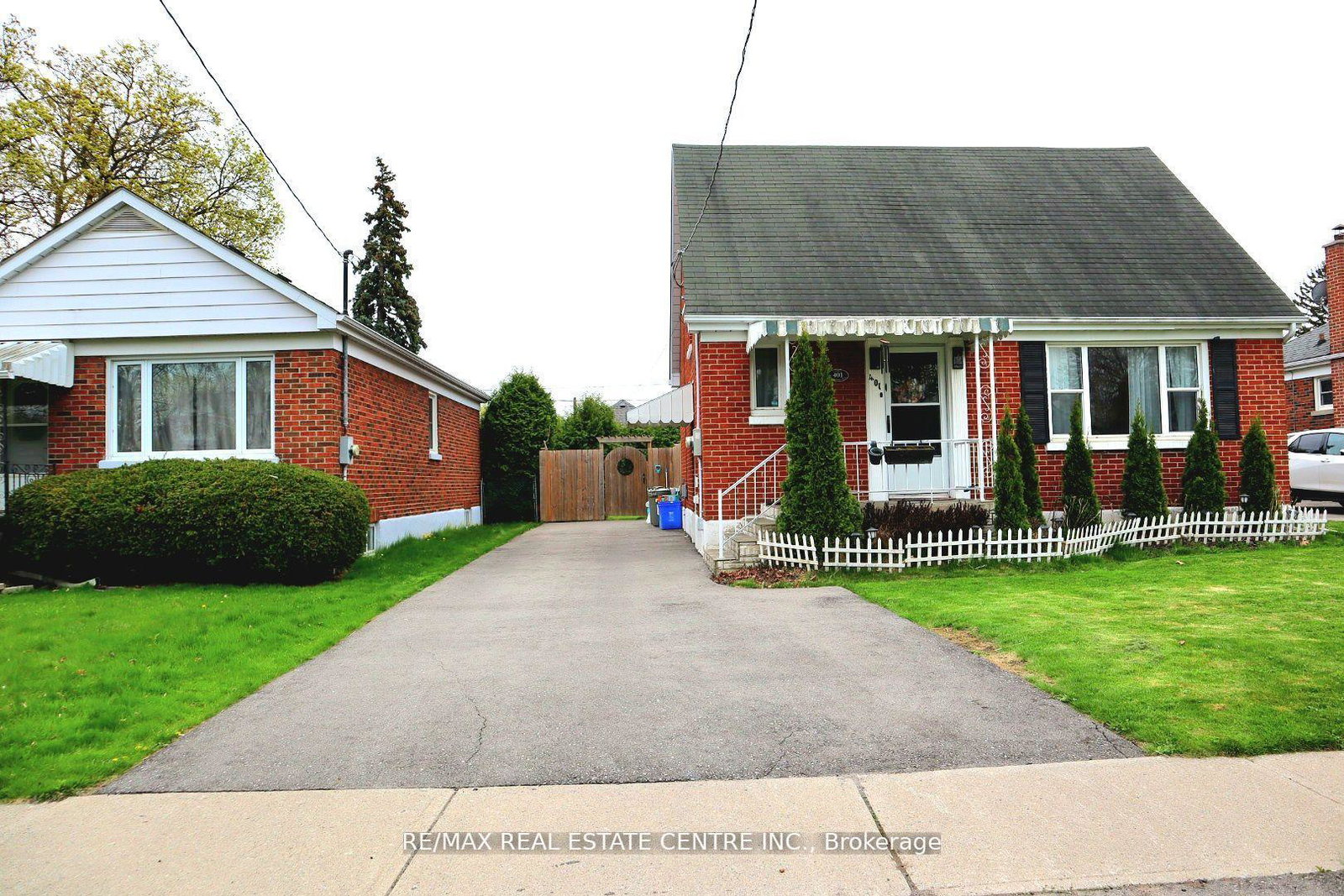 401-elgin-st-street-e-oshawa-ontario-e13604454