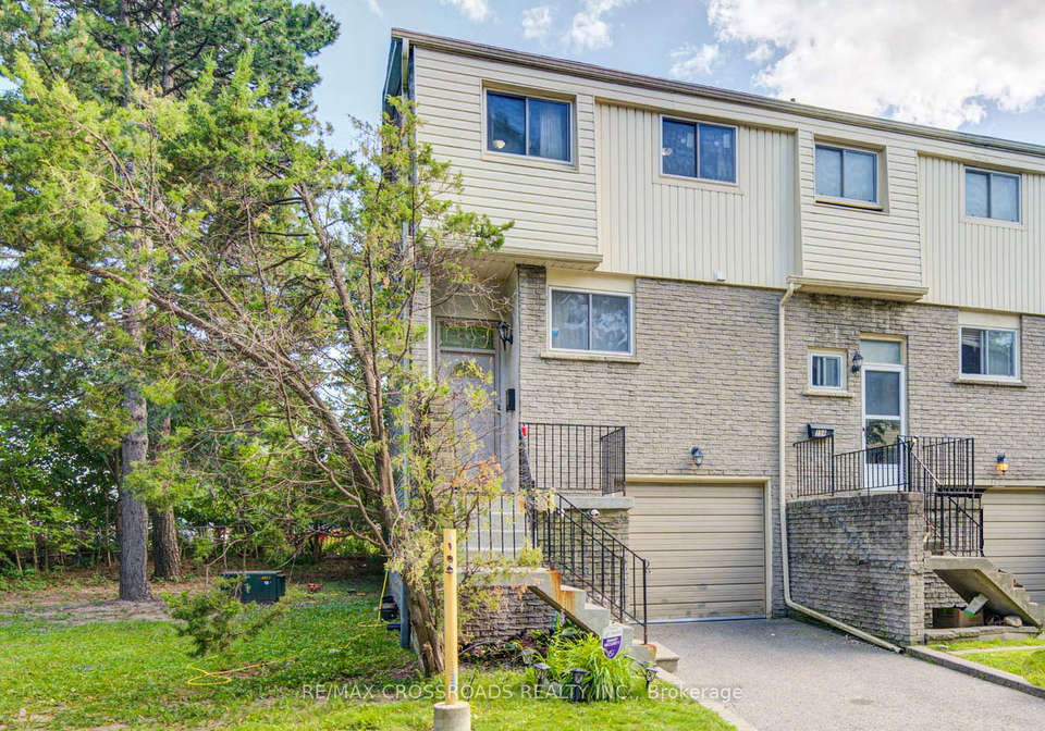 1915-denmar-road-pickering-ontario-e13604704
