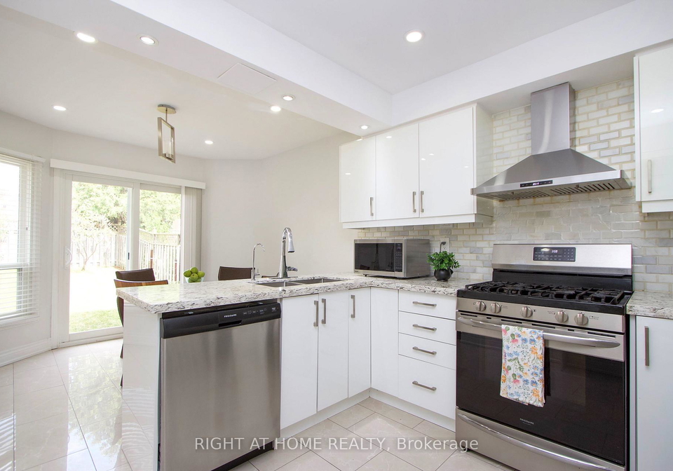 865-attersley-drive-oshawa-ontario-e13604868