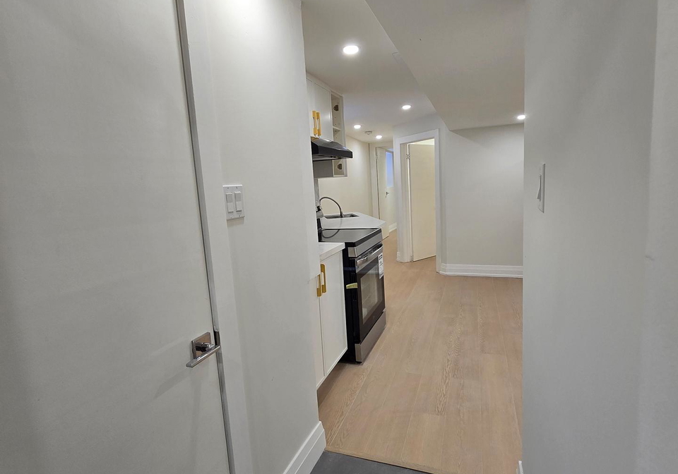 9-alton-avenue-toronto-toronto-ontario-e13605152