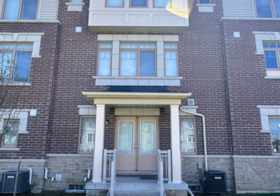 42-ambereen-place-e-clarington-ontario-e13606138