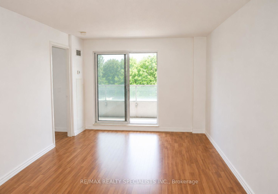 60-town-centre-court-toronto-scarborough-ontario-e13607092