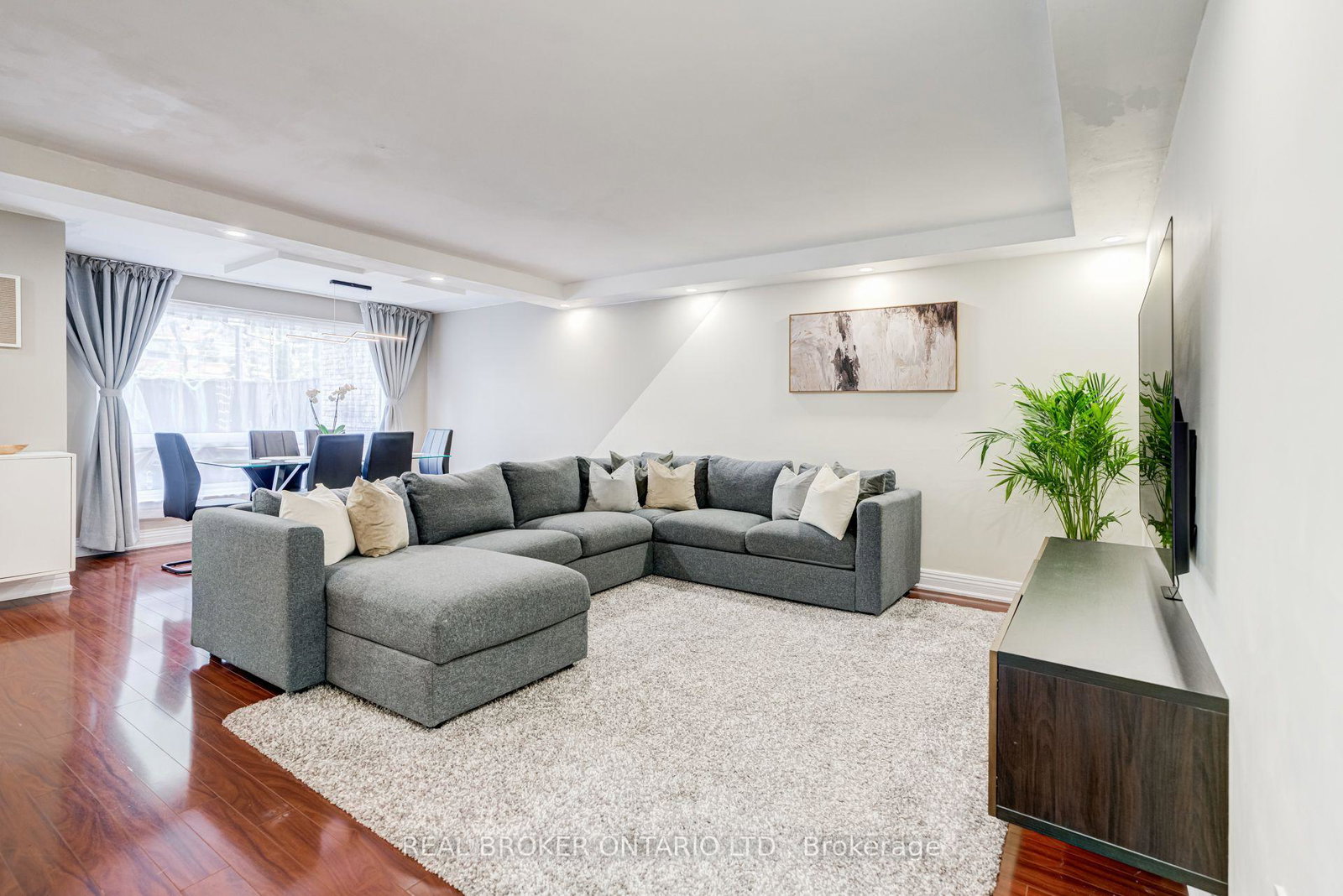 130-ling-road-toronto-scarborough-ontario-e13607158