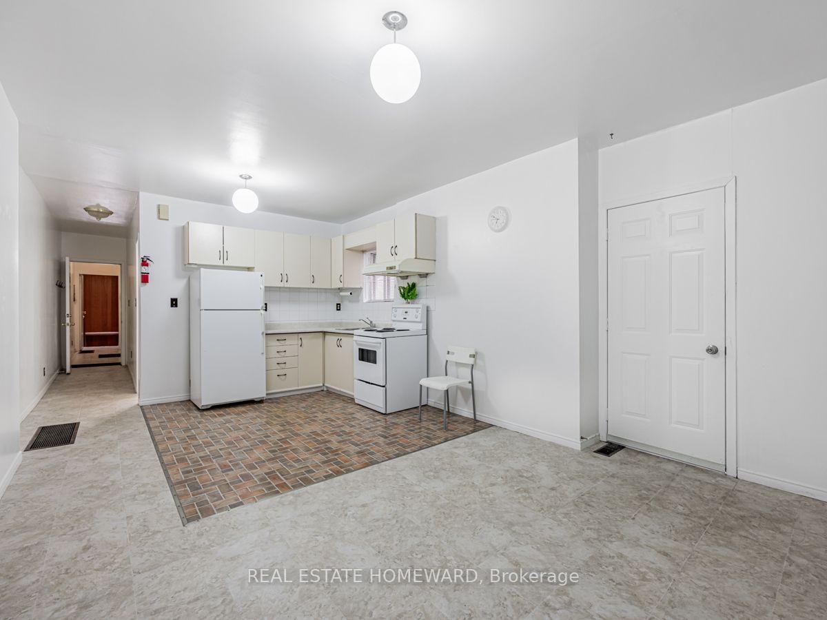 2438-danforth-avenue-toronto-toronto-ontario-e13607298