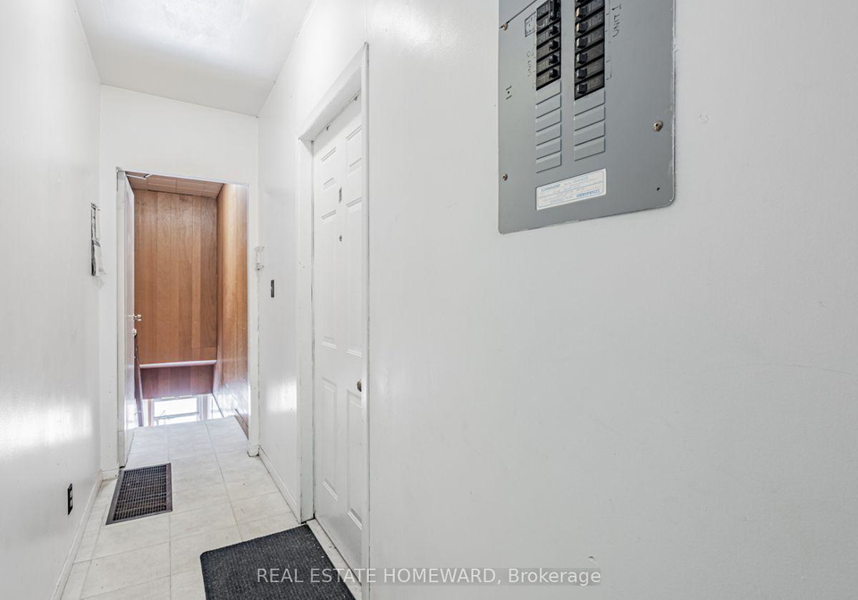 2438-danforth-avenue-toronto-toronto-ontario-e13607298