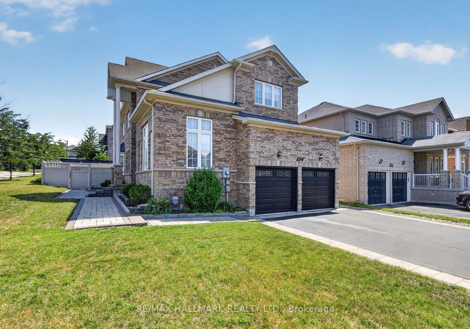 824-black-cherry-drive-oshawa-ontario-e13607600