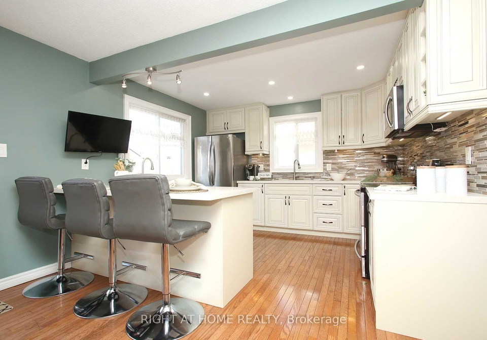 653-dorchester-drive-oshawa-ontario-e13607618