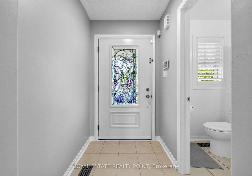 141-raponi-circle-toronto-scarborough-ontario-e13607872