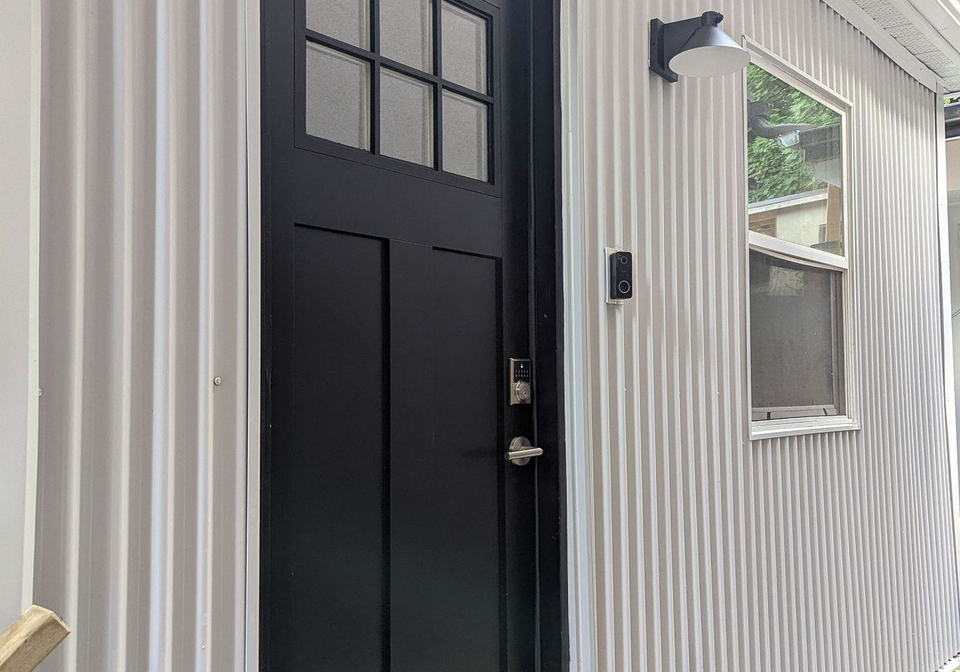 264a-hastings-avenue-toronto-toronto-ontario-e13609542