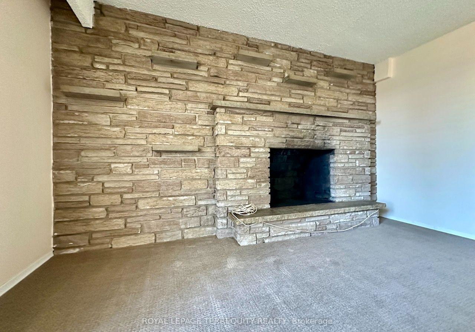 1775-bowmanville-avenue-e-clarington-ontario-e13609872