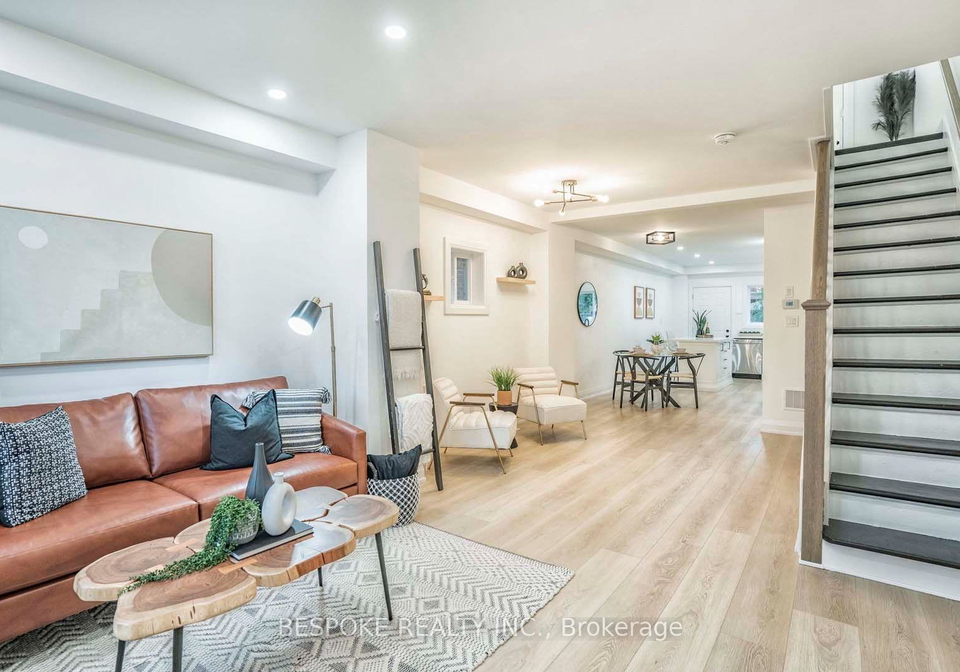681-cosburn-avenue-toronto-east-york-ontario-e13610800