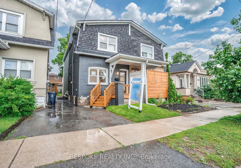 681-cosburn-avenue-toronto-east-york-ontario-e13610800