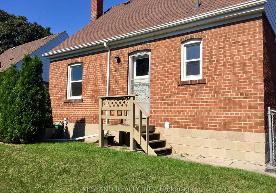 5-sundridge-drive-toronto-scarborough-ontario-e13611964