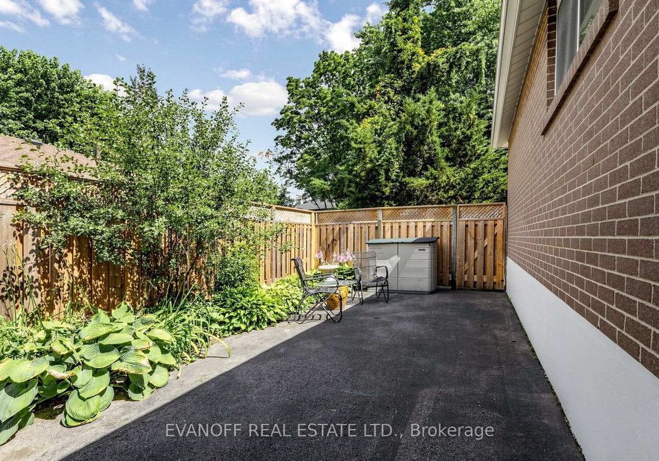 23-earswick-drive-toronto-scarborough-ontario-e13612398
