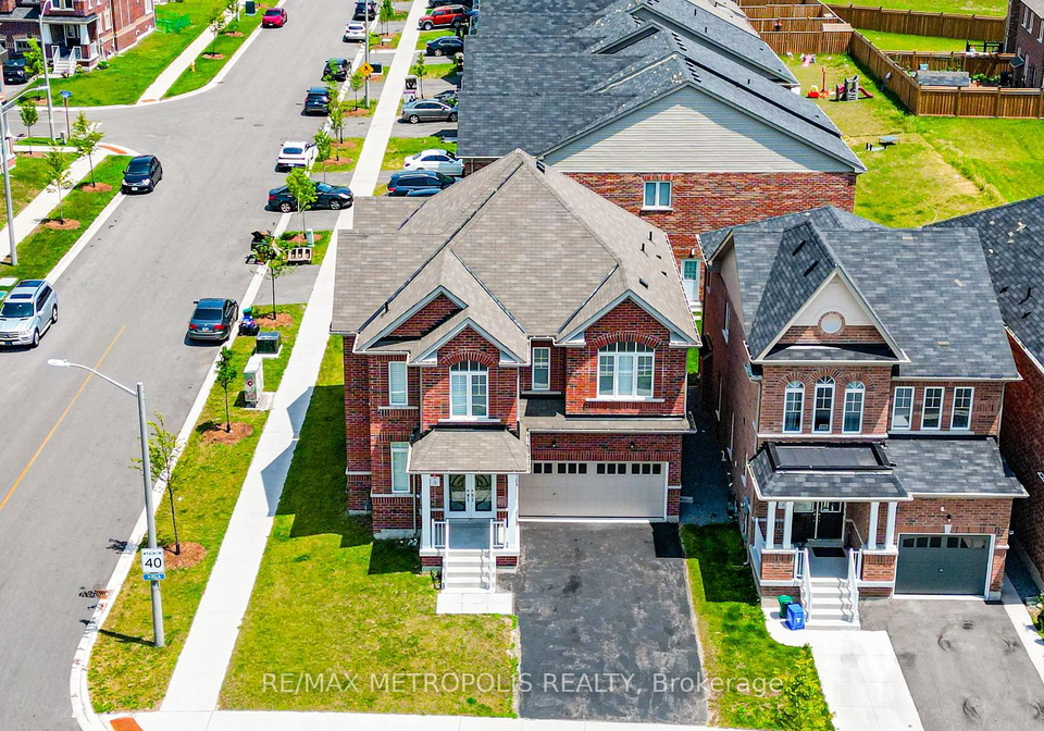 647-fleetwood-drive-oshawa-ontario-e13612424