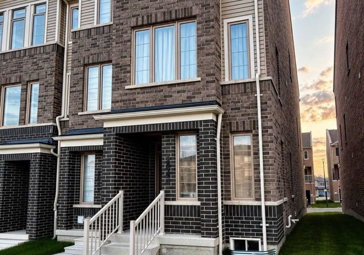 2844-whites-road-pickering-ontario-e13612872
