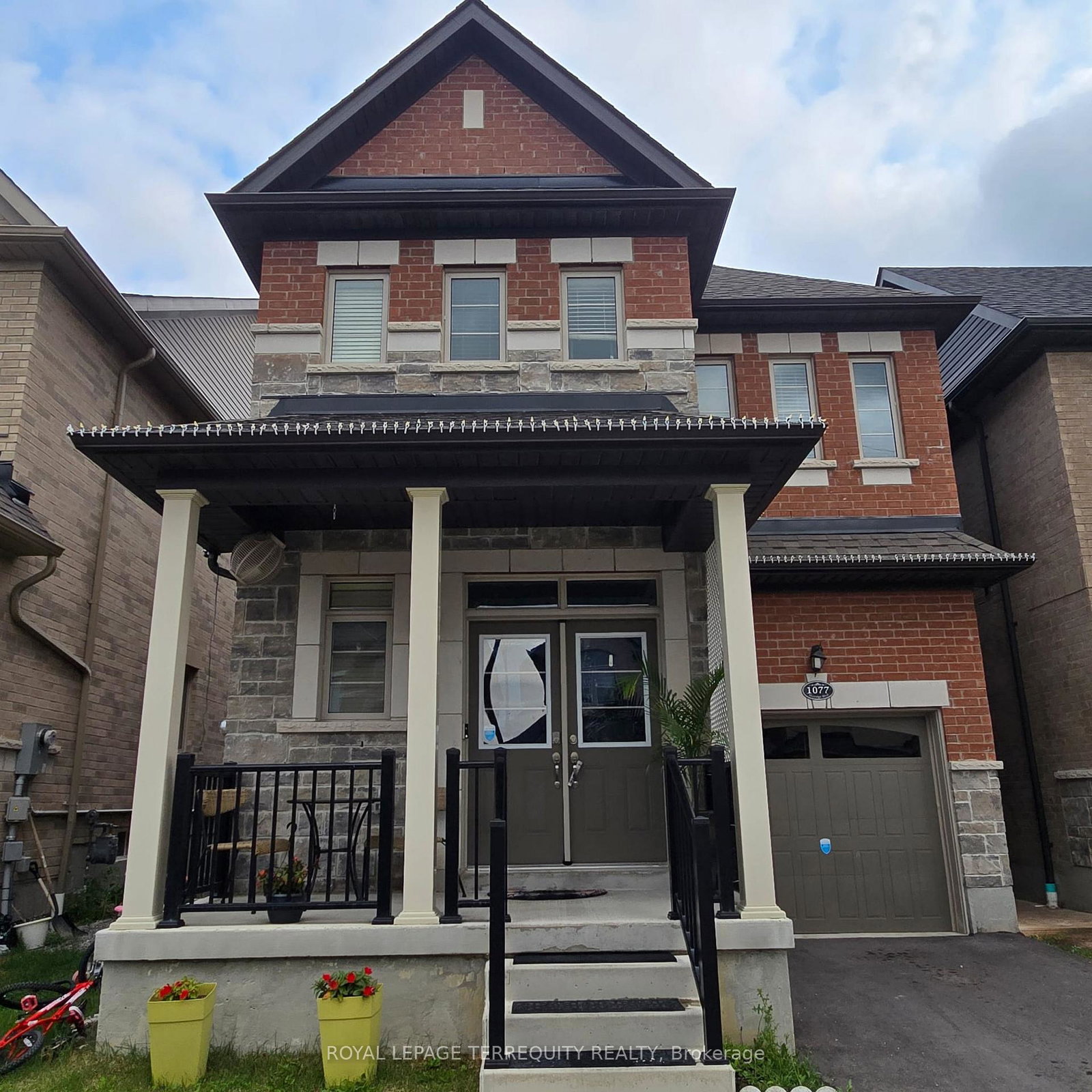 1077-skyridge-boulevard-pickering-ontario-e13612888