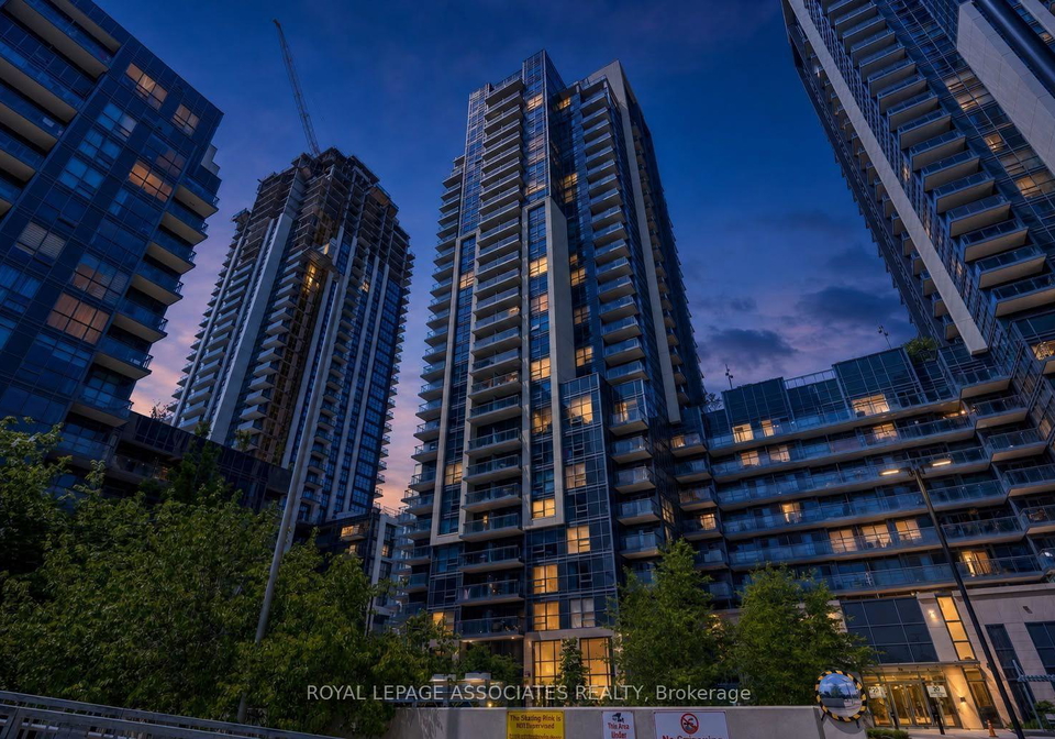 20-meadowglen-place-toronto-scarborough-ontario-e13613608