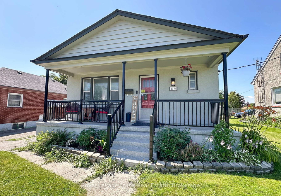 1074-simcoe-street-s-oshawa-ontario-e13613782