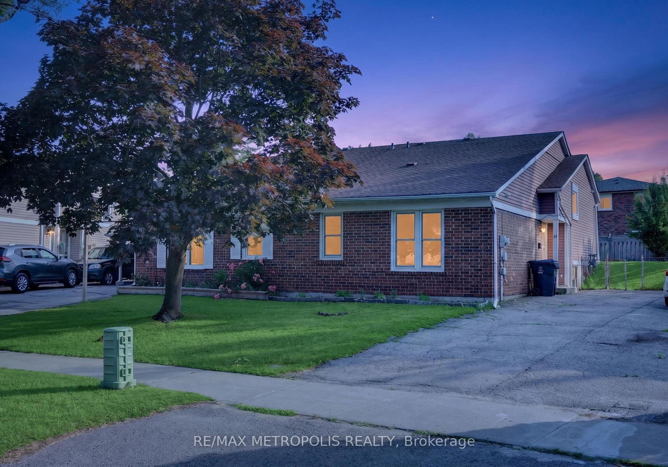 16-stanbridge-court-toronto-scarborough-ontario-e13613938