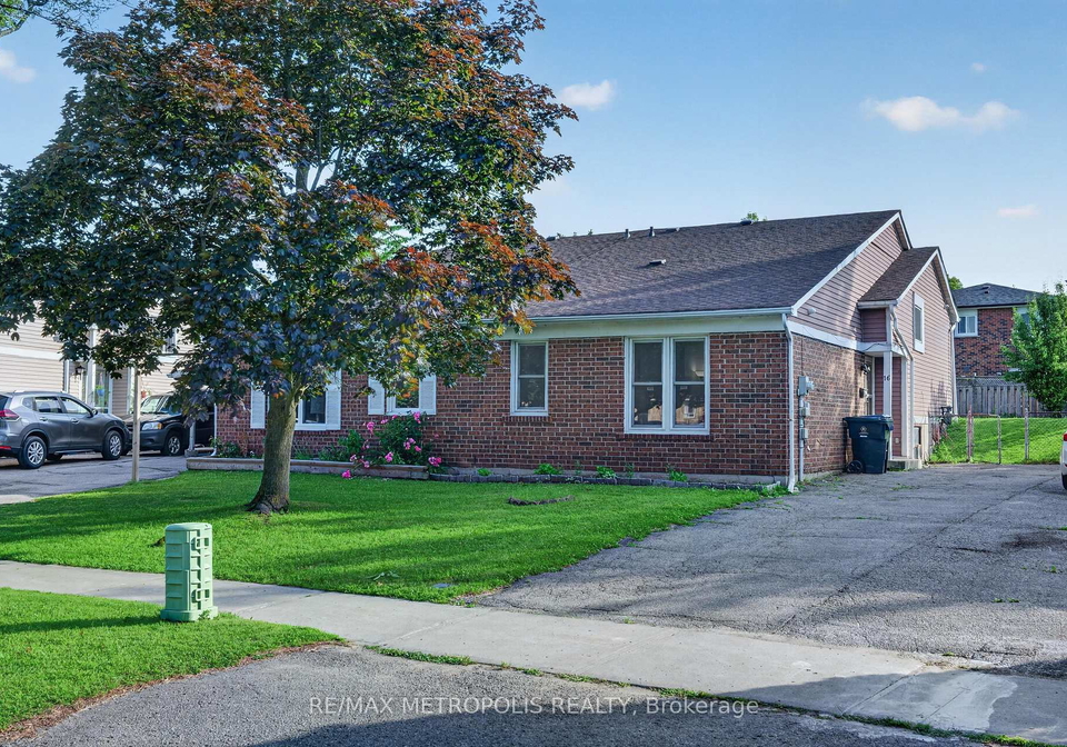 16-stanbridge-court-toronto-scarborough-ontario-e13613938