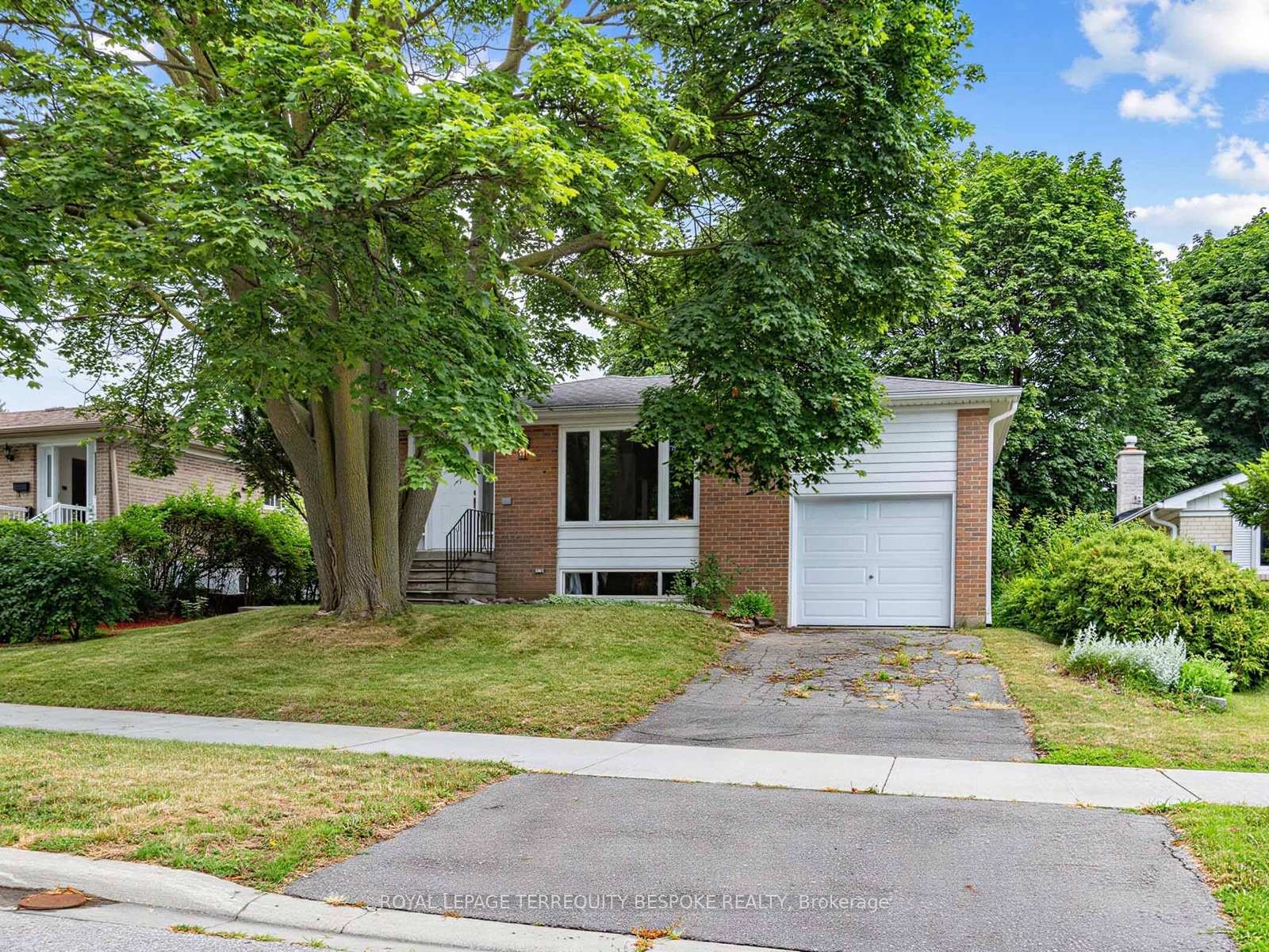 9-midcroft-drive-toronto-scarborough-ontario-e13614354