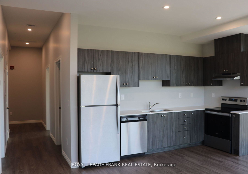 513-dundas-street-e-whitby-ontario-e13614476