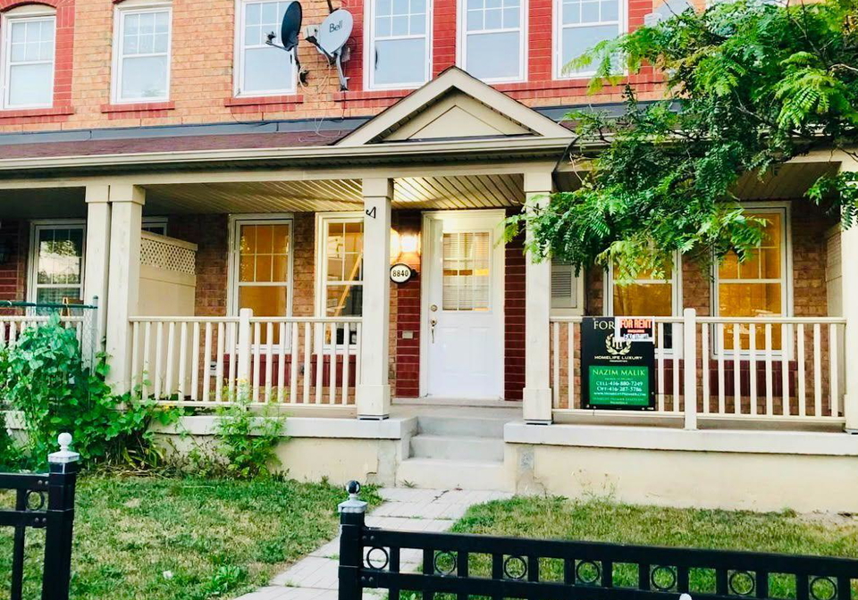 8840-sheppard-avenue-e-toronto-scarborough-ontario-e13614496