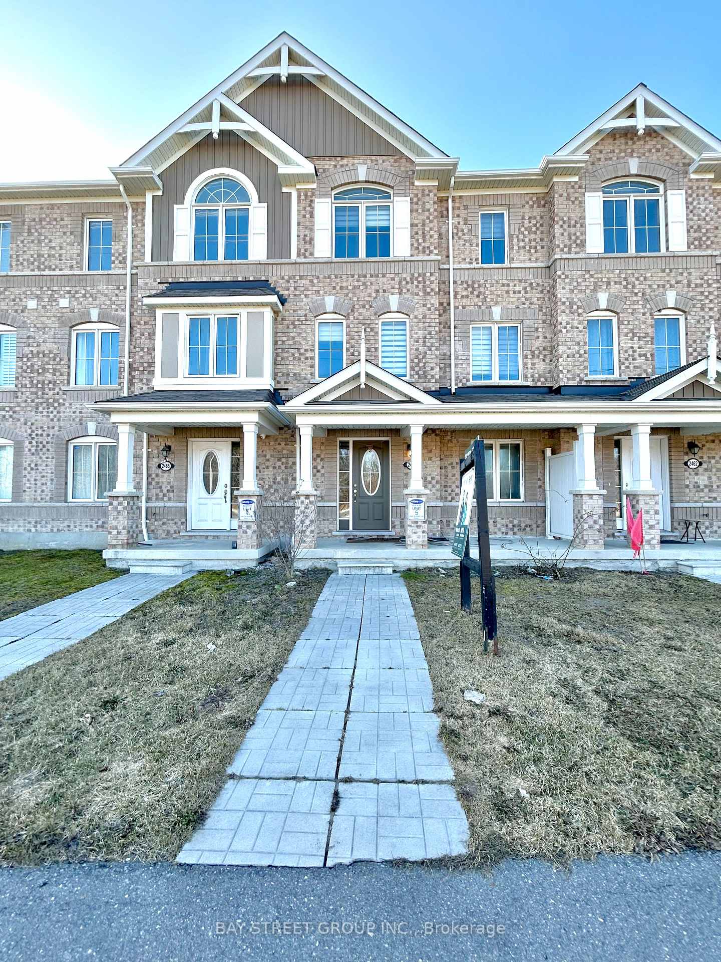 2464-fall-harvest-crescent-pickering-ontario-e13614896